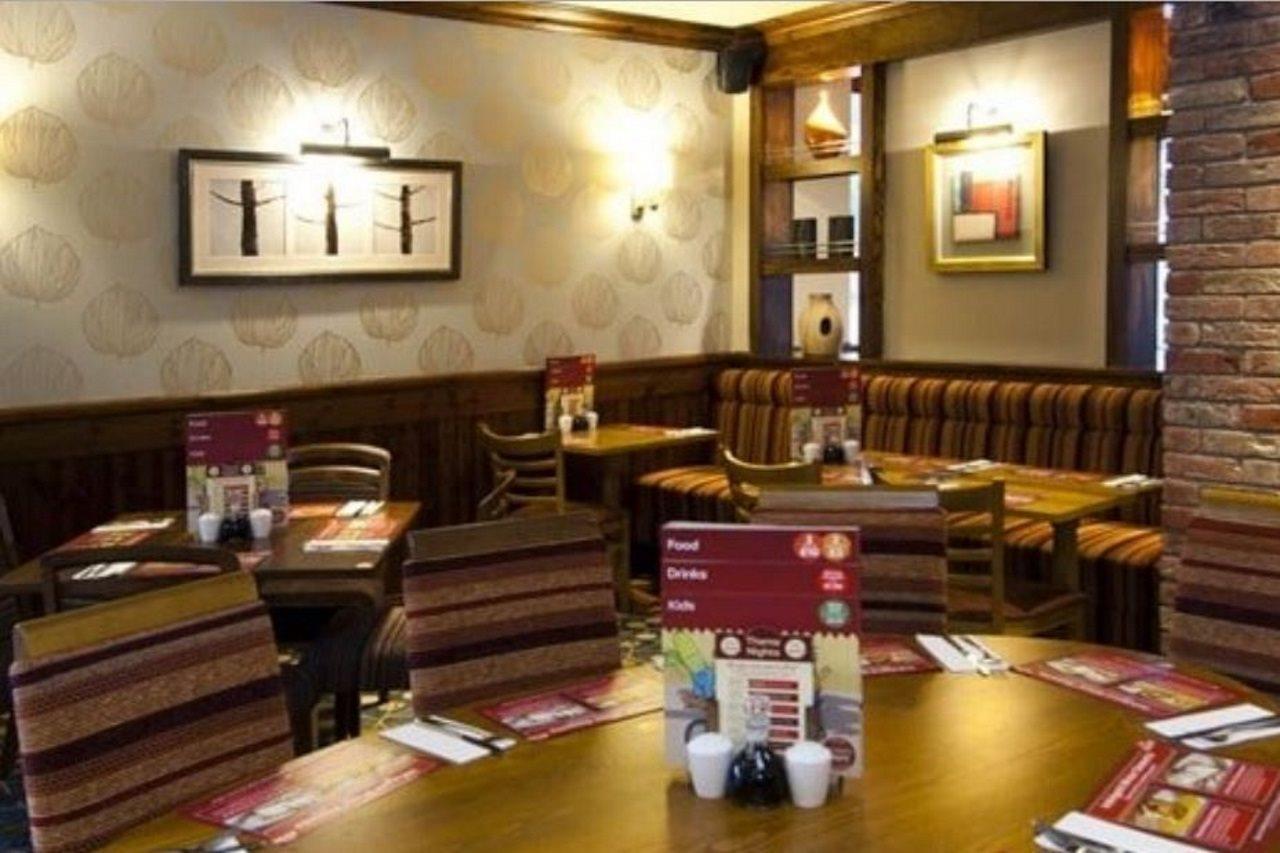Premier Inn Ripley Extérieur photo